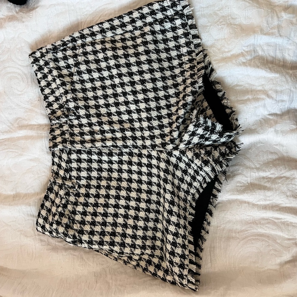 Houndstooth Shorts new with tags